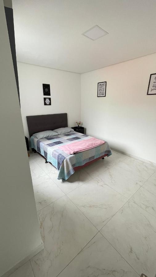 Lindo Apartamento Com 2 Quartos Prox Ao Jardim Botanico E Aeroporto 库里提巴 外观 照片